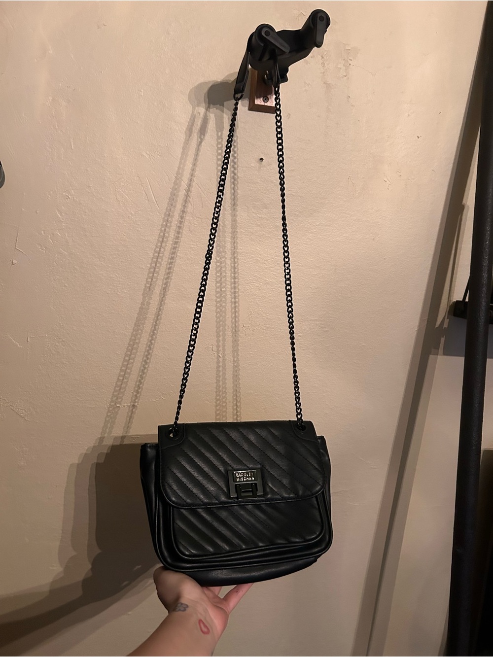 Badgley Mischka Black Quilted Chain-Strap Crossbody Bag
